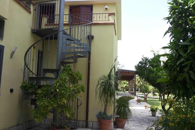 Appartement Flora Felix à Battipaglia Extérieur photo